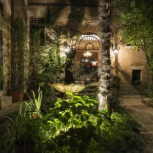  Pensión La Residenza 818 Italia